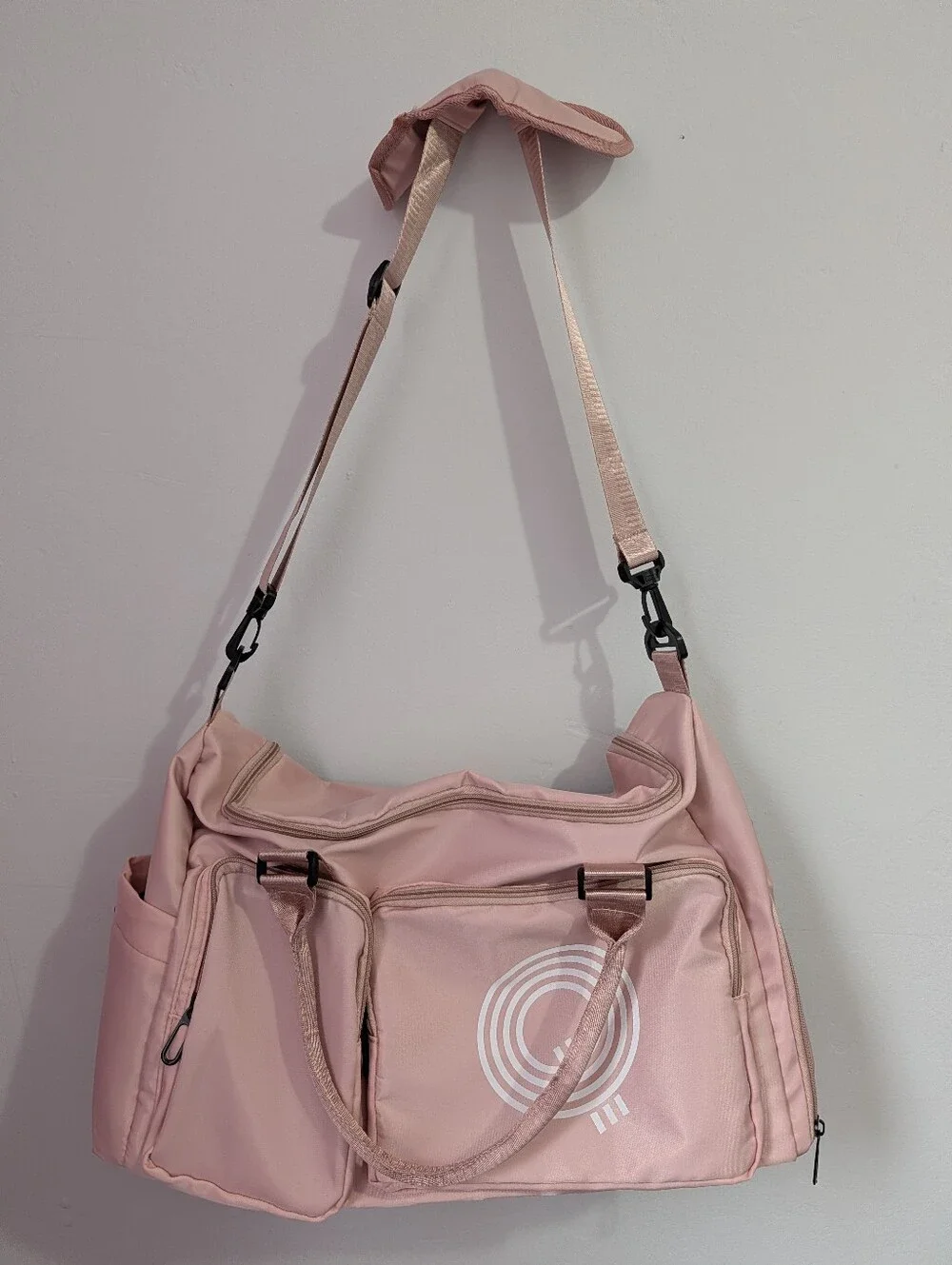 Multifunctional Pastel Pink Duffle Bag – Gym & Travel Carry-On